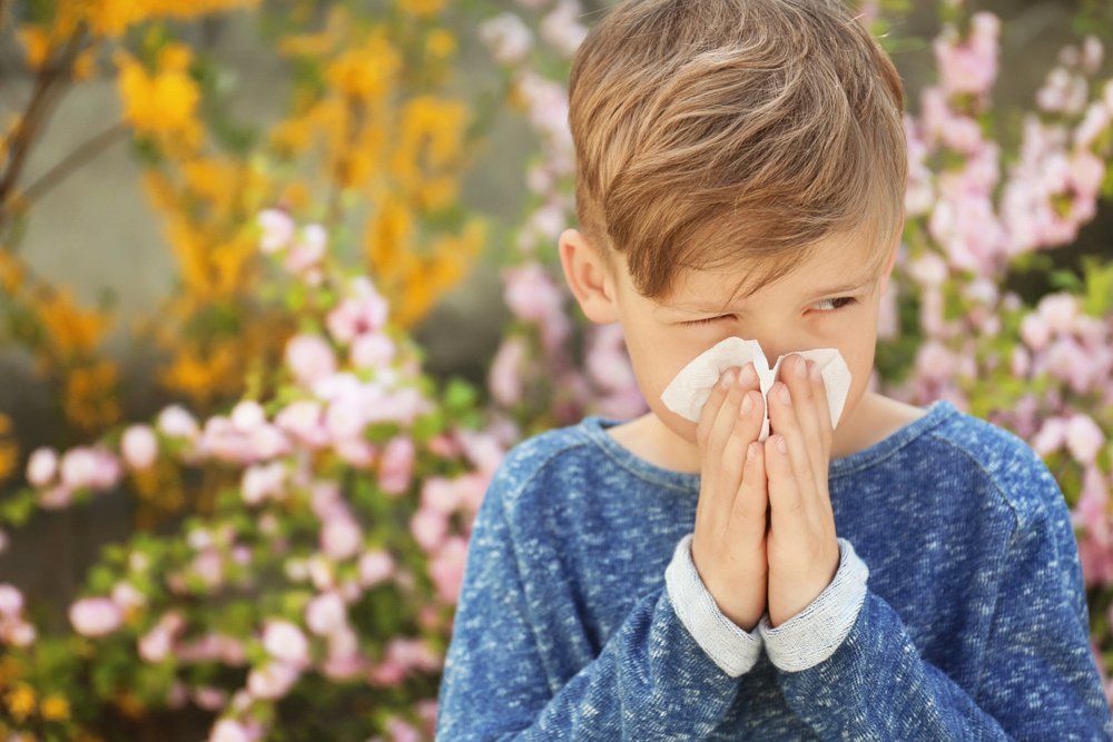 Niño con rinitis alérgica tratado con medicina del biocampo - Testimonio Elisa González NOVOCEN